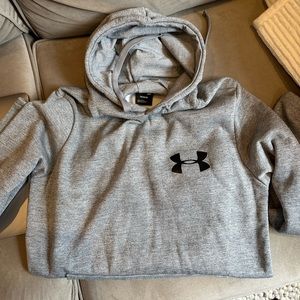 Men medium grey under armour sweatshirt